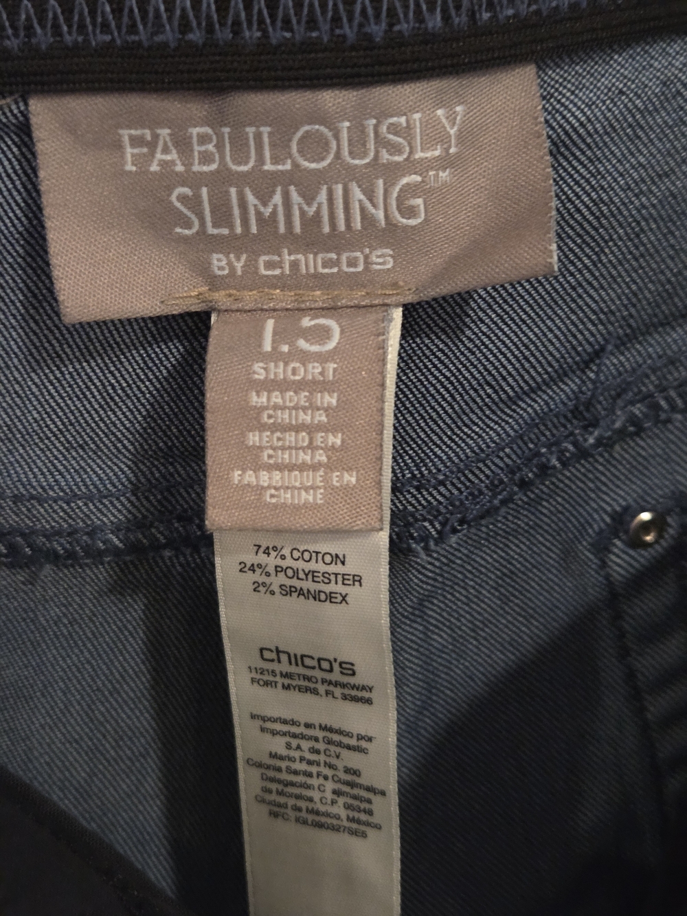 Chico's Slim Fit Men's Jeans in Dark Blue